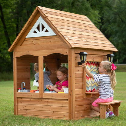 Backyard Discovery Spielhaus Aspen aus Holz | Outdoor Kinderspielhaus für den Garten inklusive Zubehör | Gartenhaus für Kinder mit Fenstern in Braun & Weiß